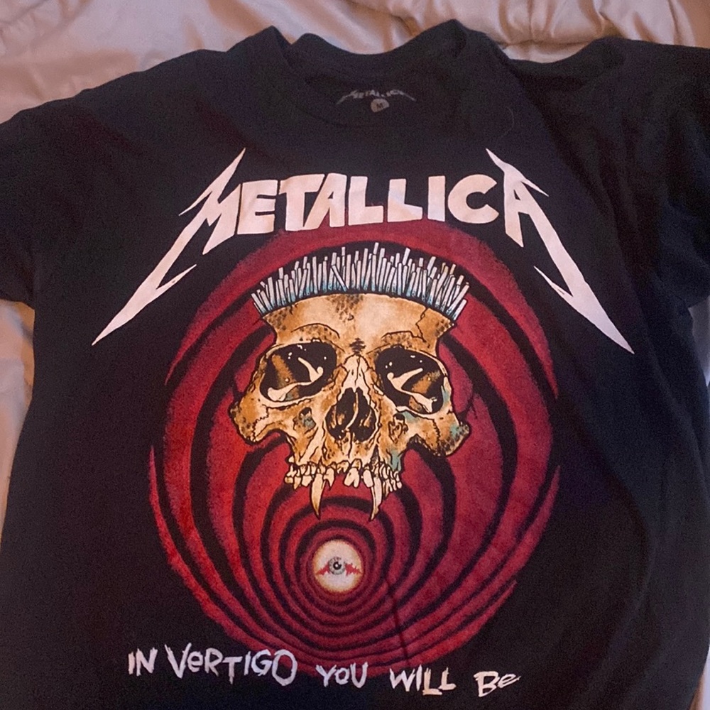 Metallica black shirt